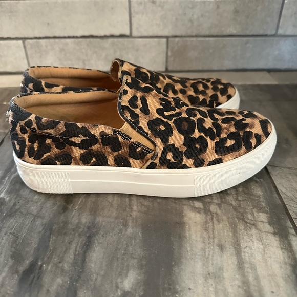Steve Madden Leopard Print Slip-On Sneakers - Picture 4 of 9